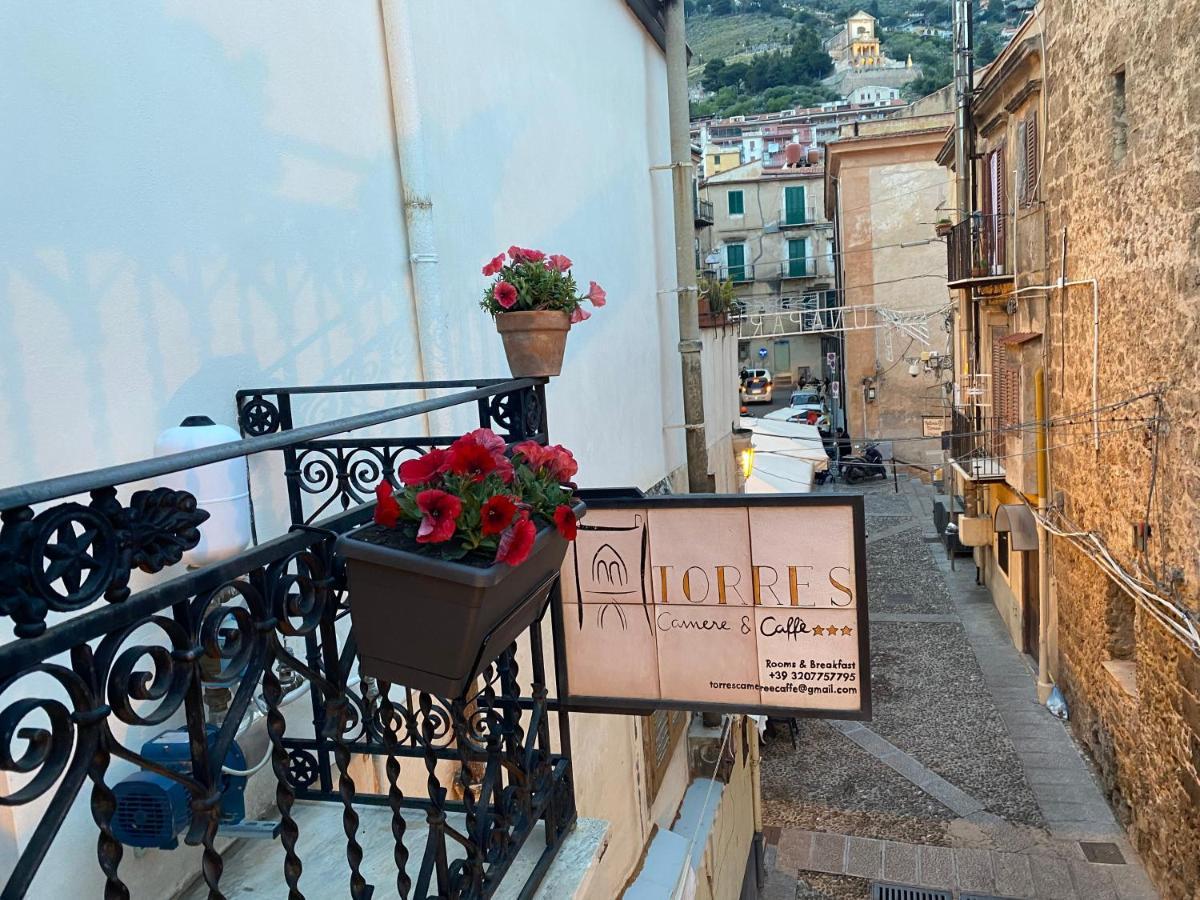 Torre'S Camere & Caffe มอนเรอาเล ภายนอก รูปภาพ